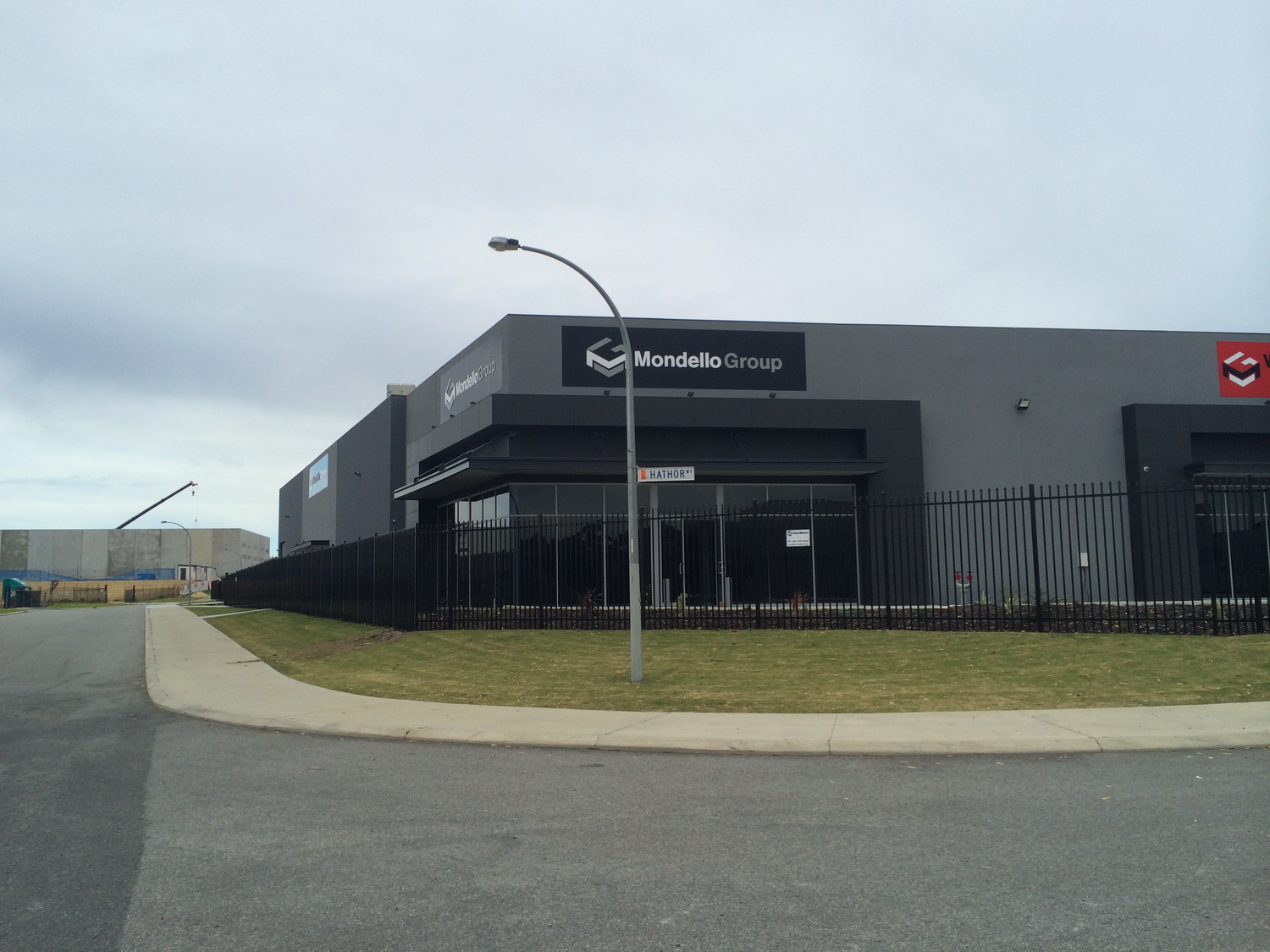 Pouring concrete driveway & Carpark